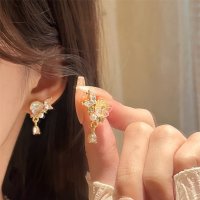 Zoe Jenko/ゾエ ジェンコ Zoe Jenko フラワーモチーフパールストーンピアス/507667736