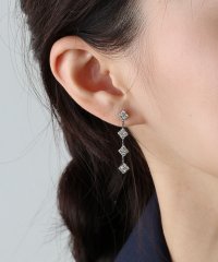 BLUEEAST/ブルーイースト BLUEEAST 4連ビジューピアス/507728471
