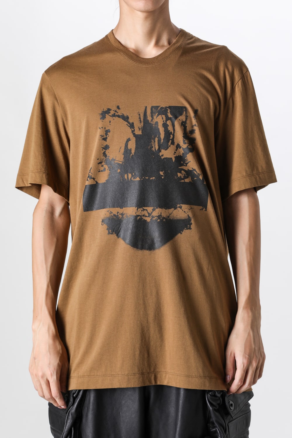 JULIUS ユリウス カットソー ユリウス JULIUS Graphic Regular Top(507144315) | JULIUS