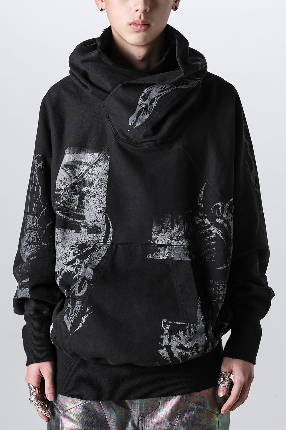 【国内買付】JULIUS ユリウス Rift Graphic Hoogie パーカー ユリウス JULIUS Rift Graphic Hoogie(507145636) | JULIUS