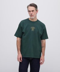 AVIREX/《WEB&DEPOT限定》ONE POINT EMB T－SHIRT"VARSITY LOGO" / ワンポイントロゴ 刺繍 半袖Tシャツ /507732333
