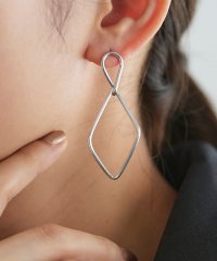 marvelous by Pierrot/マーベラス バイ ピエロ marvelous by Pierrot ドロップエイトモチーフピアス/507738785