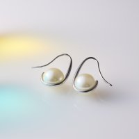 VIRINA/ヴィリーナ VIRINA シリウスパールピアス/507773796