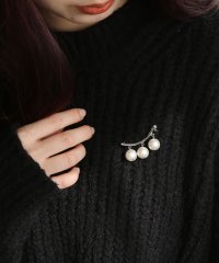 colleca la/コレカラ colleca la スイングパールブローチ/507791714