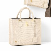 A.D.M.J./【日本製 |軽量】アクセソワ ドゥ マドモワゼル A.D.M.J. クロコ型押しスクエアトートM/507794359