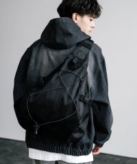 Rocky Monroe/ロッキーモンロー Rocky Monroe ボディバッグ メンズ レディース スリング ワンショルダー 鞄 三角 斜めがけ 肩掛け A4 大容量 マチ広 旅行 /507816674
