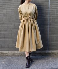 &soiree/アンドソワレ &soiree タック入りウエストリボンシャツワンピース/507850110