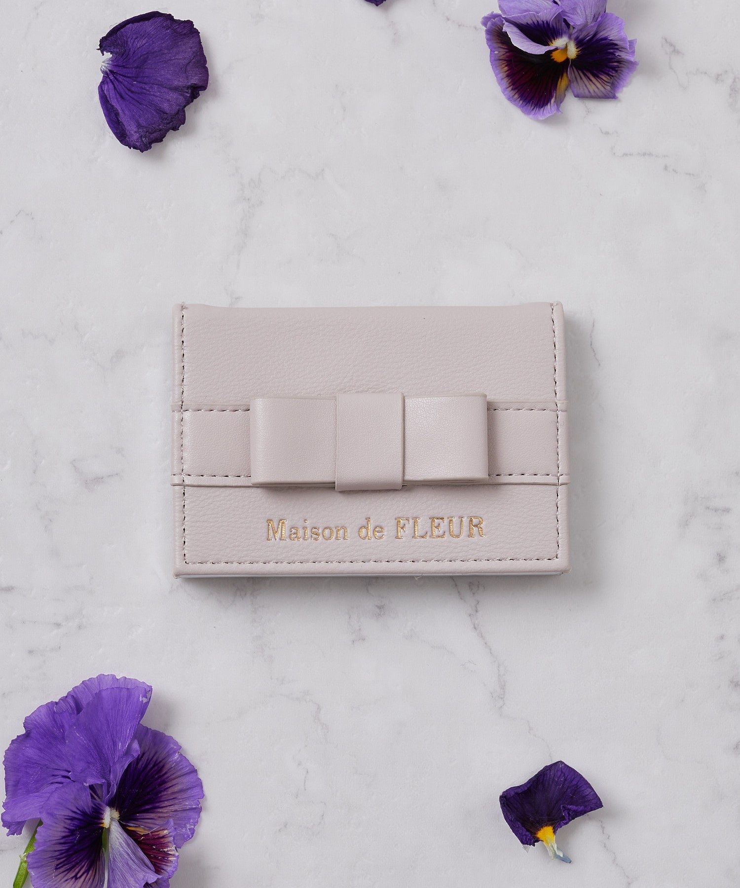 メゾンドフルール(Maison de FLEUR) | 名刺入れ・パスケース