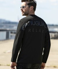 1PIU1UGUALE3 RELAX/ウノ ピゥ ウノ ウグァーレ トレ リラックス 1PIU1UGUALE3 RELAX バックロゴプリント長袖Tシャツ/504775495