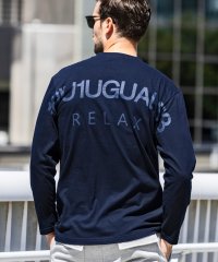 1PIU1UGUALE3 RELAX/ウノ ピゥ ウノ ウグァーレ トレ リラックス 1PIU1UGUALE3 RELAX バックロゴプリント長袖Tシャツ/504775495