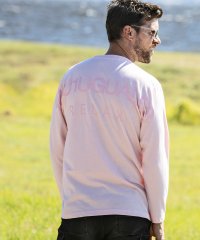 1PIU1UGUALE3 RELAX/ウノ ピゥ ウノ ウグァーレ トレ リラックス 1PIU1UGUALE3 RELAX バックロゴプリント長袖Tシャツ/504775495