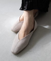 welleg/ウェレッグ welleg Vカット ゴールドアクセント 極やわパンプス/506925987