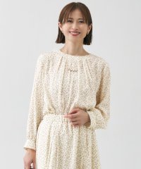 JIYU-KU(LARGE SIZE)/【カタログ掲載・セットアップ対応・洗える】ジオメトリックフラワードットプリント ブラウス/507871792