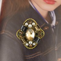 styiro/スタイロ styiro ブラックアンバーアンティークブローチ/507882626