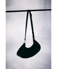 RIM.ARK/Crescent shape shoulder bag/507896936