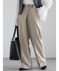 Te chichi/【宮本茉由着用】アシンメトリータックストレートパンツ《2025spring catalog item》/507917217