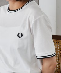 FRED PERRY/フレッドペリー FRED PERRY 【正規品】フレッドペリー FRED PERRY TWIN TIPPED T－SHIRT M1588 Tシャツ 半袖 カット/507920335