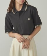 ダークグレー