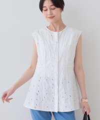 INDIVI/【洗える】フラワーカット刺繍ノースリーブブラウス/507927318