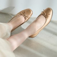 AcureZ/アキュアーズ AcureZ カラーバリエーション豊かな人気NO.1リボンバレエ「母趾にやさしい美パンプス」/506893052