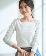 オフホワイト