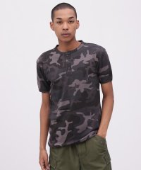 AVIREX/《WEB限定》《DAILY/デイリー》 RIB S/S HENLEY NECK T－SHIRT CAMOUFLAGE/507955081
