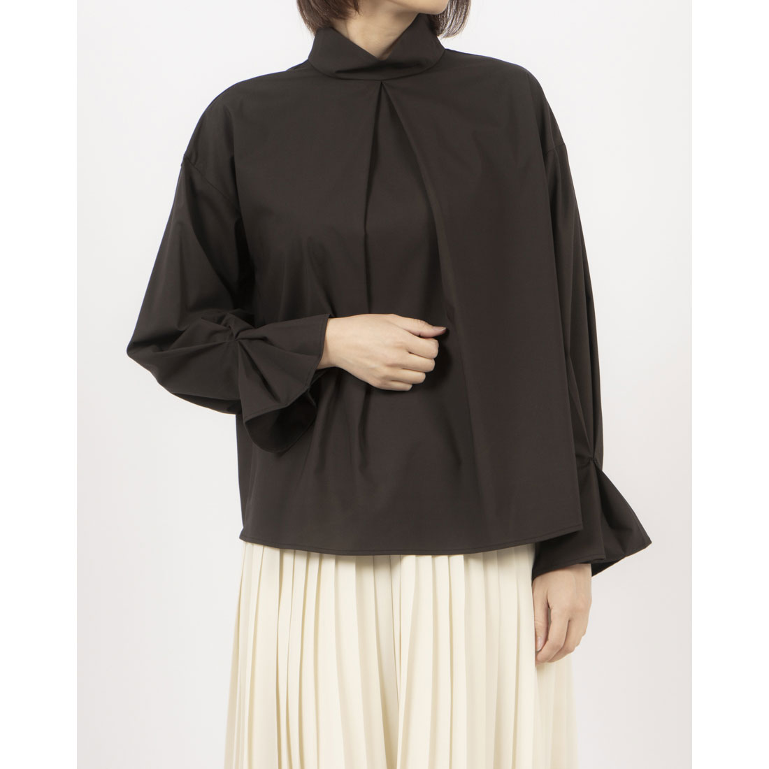 セール 50%OFF】ヴェルソー VERSEAU ギャザーボリュームブラウス