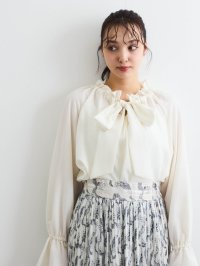 QUEENS COURT/クイーンズコート QUEENS COURT フィブリルサテンリボンタイブラウス≪手洗い可能≫/507973753