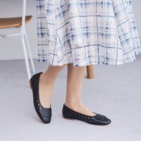 MODELLO WOMEN/モデロ MODELLO 涼しげなカットワークのバックル付きスクエアバレエシューズ DML3101/507992227