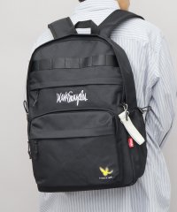 (What it isNt) ART BY MARKGONZALES/ワットイットイズント アートバイ マークゴンザレス (What it isNt) ART BY MARKGONZALES 2層式フロントポケット 多収納 デイパ/507998517