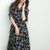 Sawa a la mode/サワアラモード Sawa a la mode 肩あきリボンスリーブの花柄カシュクールワンピース/508002827