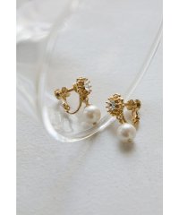 niana/ニアナ niana ビジューフラワーパールイヤリング 花 ゴールド シルバー 結婚式 二次会 同窓会 成人式 パーティー お呼ばれ オケージョン フォーマル/508006381