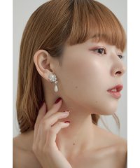 niana/ニアナ niana ドロップパールイヤリング ゴールド シルバー 結婚式 二次会 同窓会 成人式 パーティー お呼ばれ オケージョン フォーマル/508006384