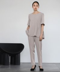 Flolia/フロリア Flolia ペプラムブラウス＆テーパードパンツのセットアップセレモニースーツ【洗える】/507009174