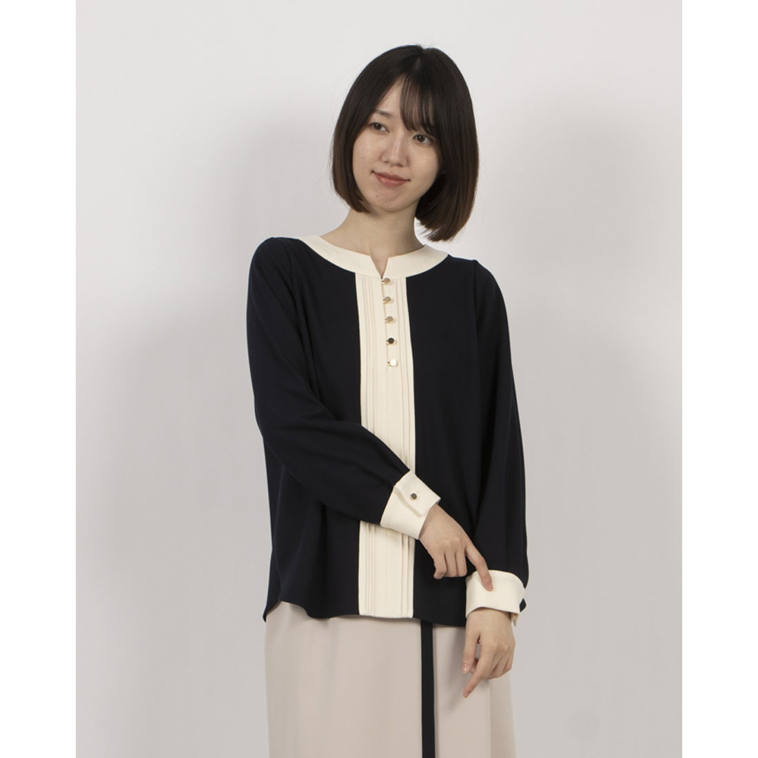 TONAL バイカラーツイルハイネックピンタックブラウス TONAL バイカラーツイルハイネックピンタックブラウス