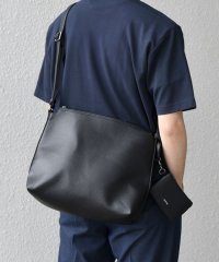 SHIPS any MEN/SHIPS any: スプリット レザー ジップ ショルダーバッグ (カードケース付き) 25SS/508014869