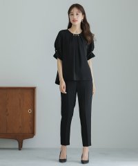 WHITE JOOLA/ホワイトジョーラ WHITE JOOLA 【暑い季節にオススメ！接触冷感＆ 洗える】パール調デザインタックフレアーブラウス＆センタープレス入りテーパードパンツ2/508017923