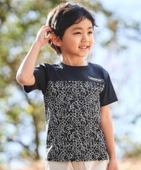 BeBe/【お揃い】ジオメトリックロゴ総柄ポンチ半袖Tシャツ(90~160cm)/507983858