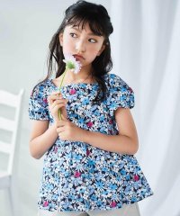 BeBe/【お揃い】ドビーフラワーガーデンプリントパフスリーブブラウス(100~140cm/507983831