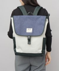 moz/モズ moz フラップ バックパック リュック マザーズバッグ 通勤 通学 A4収納 リフレクトチャーム付き/504697343