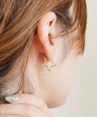 styiro/スタイロ styiro 星フープピアス/507048416