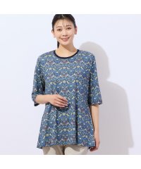 MISSEL/【洗える】V＆A いちご泥棒柄 ペプラムカットソー/508026607