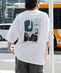 ILL‘S/イルズ ILL'S イラストバックプリント ワンポイント刺繍 ビッグシルエット半袖Tシャツ ユニセックス/508027807