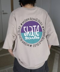 Mark Gonzales/マークゴンザレス Mark Gonzales フロント/バックプリント ワンポイント刺繍 ビックシルエットTシャツ ユニセックス/508027823