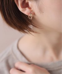 Lilas/2ラインツイストモチーフピアス K10（両耳）/508028145