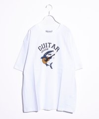 FREDYMAC/【FREDYMAC/フレディマック】GUITAR SHARK オリジナルボディ プリントTシャツ/507989782
