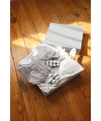 agnes b. BABY/WEB限定 ベビー ギフトボックス ボネ・ラトル・2wayオール 3点セット/507993289