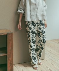 URBAN RESEARCH DOORS/リネンレーヨンフラワープリントパンツ/508033184