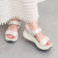 bussola/ブソラ bussola 厚底クッションベルトサンダル/508035383