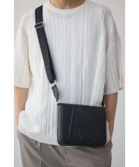 AZUL by moussy/ロゴエンボスショルダーバッグ/508036386